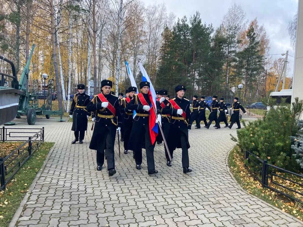 Памятник защитникам острова Сухо установлен на территории музея "Дорога жизни" в Ленинградской области