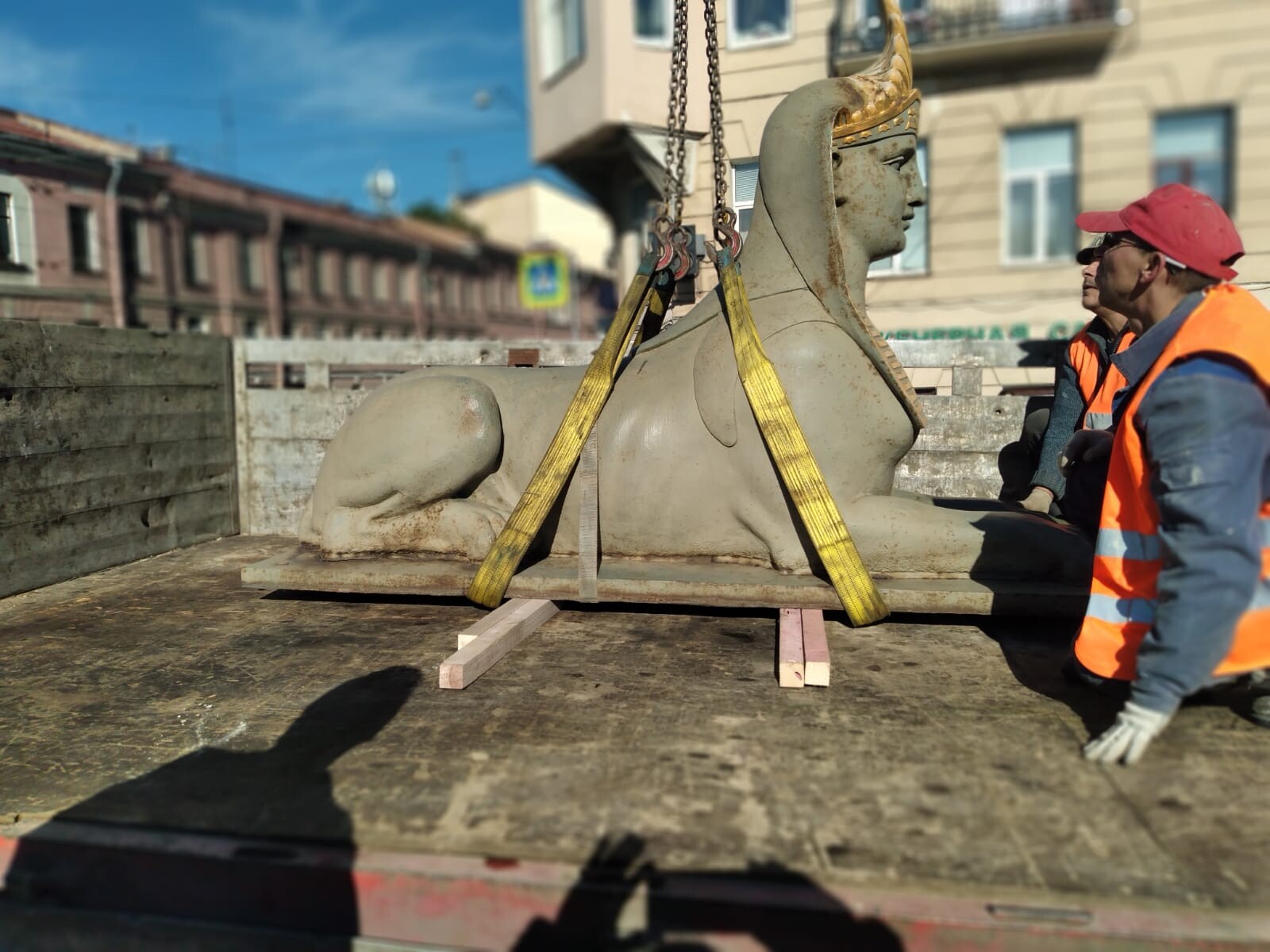 Отреставрированные Сфинксы вернулись на Египетский мост в Петербурге -  Северо-Запад || Интерфакс Россия