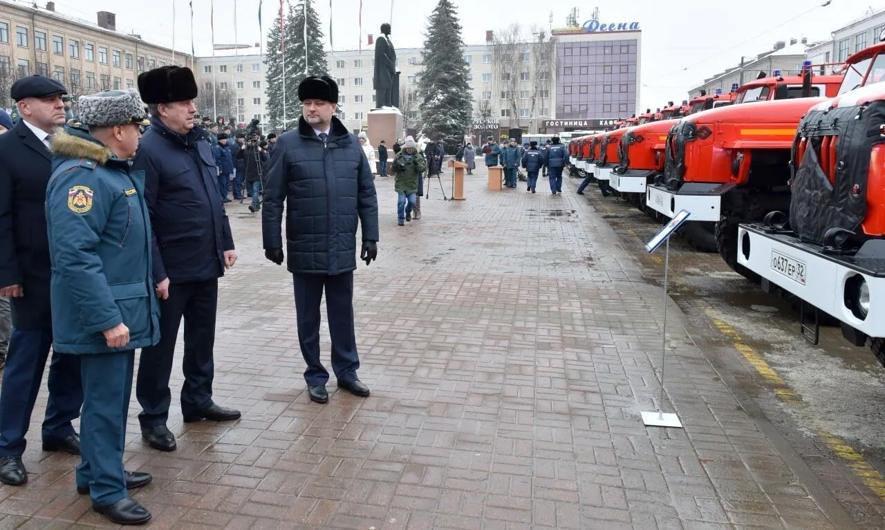 Противопожарная служба Брянской области получила более 25 новых машин