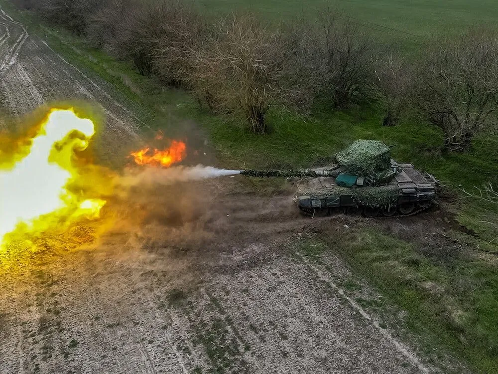 Т-90М "Прорыв" усилили танковые подразделения на херсонском и запорожском направлениях