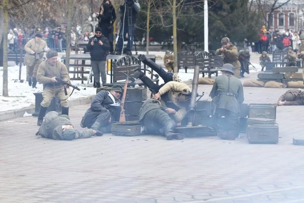 Реконструкция одного из главных боев за освобождение города от фашистских захватчиков прошла в Краснодаре