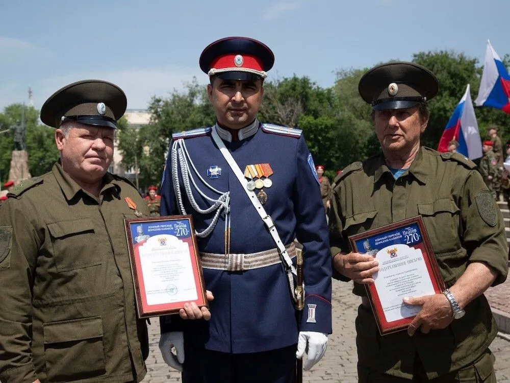 Конный переход почти в 350 км прошли десятки донских казаков в честь 270-летия атамана Платова