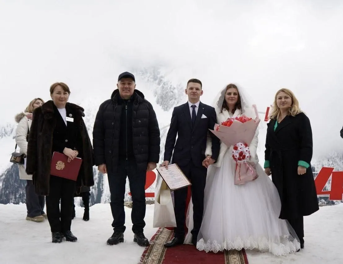 Браки начнут регистрировать на курортах Домбай и Архыз. Автор фото: Милада Боюнсузова