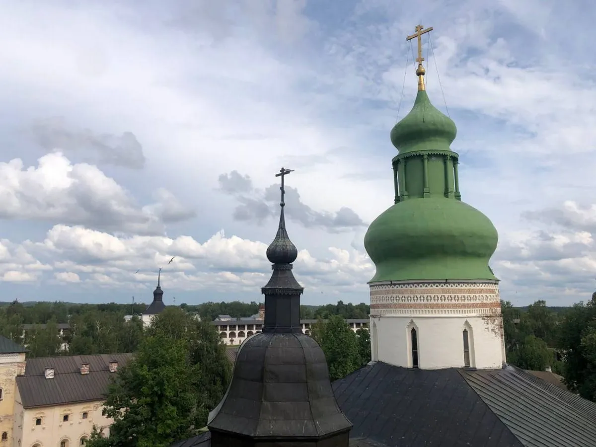 На территории музея можно посмотреть собор, трапезную палату, церкви. © "Интерфакс". Анастасия Мельник