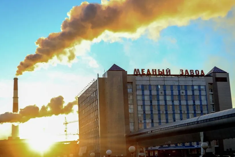 "Норникель" планирует перенести плавильные мощности Медного завода в Китай. Фото