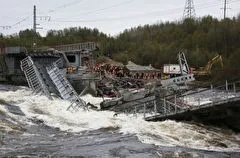 Мурманский главк МЧС больше не считает паводок причиной обрушения ж/д моста