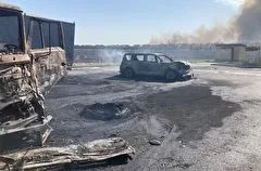 Грузовик и легковушка загорелись на ставропольской дороге, огонь перешел на поле