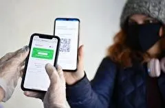 Песков: законопроекты о QR-кодах на транспорте оправдывают себя в борьбе с COVID-19