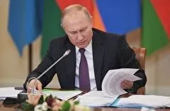 Путин подписал закон о поддержке транспортной отрасли РФ в период действия санкций