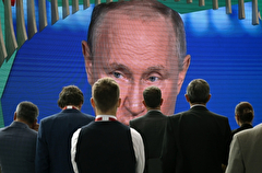 Путин: с 2025 года будет установлено соотношение МРОТ с медианной зарплатой