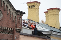 Организатора экскурсий по крышам задержали в Петербурге