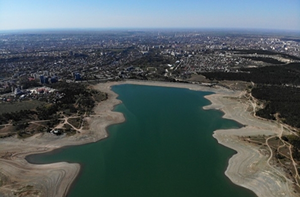 Синоптики: вода в питающее Севастополь водохранилище в сентябре не поступала