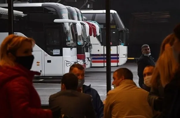 Автобусное пассажирское сообщение приостановлено на западном побережье Сахалина из-за метели