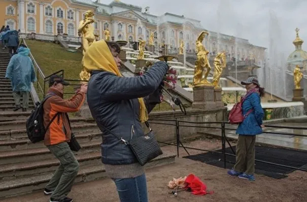 ГМЗ "Петергоф" не будет повышать цены на входные билеты в новом летнем сезоне