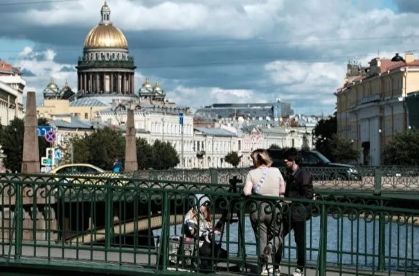 Петербург стал третьим по популярности среди направлений для кешбэк-туров на майские праздники