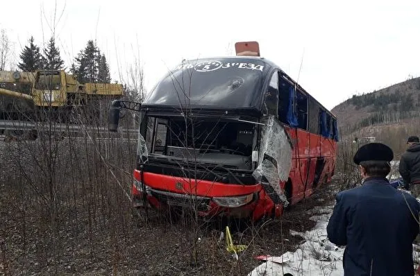 Уголовное дело возбуждено после аварии автобуса с тремя погибшими в Хабаровском крае