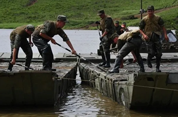 Военные построили семь мостов в Тульской области