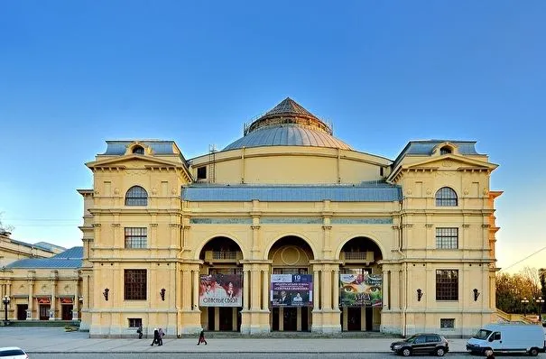 Реконструкция исторического здания "Мюзик-Холла" в Петербурге начнется в 2022 году