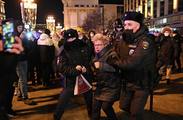 МВД: на несанкционированной акции в Москве задержаны 600 человек