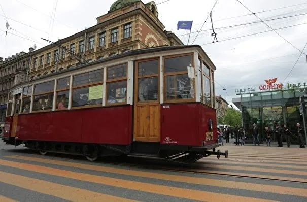 Уралтрансмаш в 2023г поставит в Санкт-Петербург 54 ретротрамвая