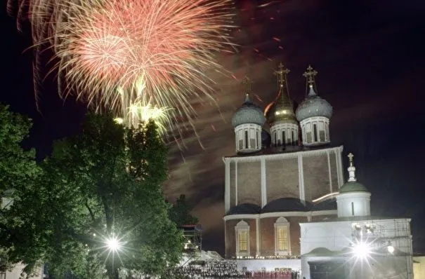 Салют в честь День города в Рязани отменили из-за пожаров