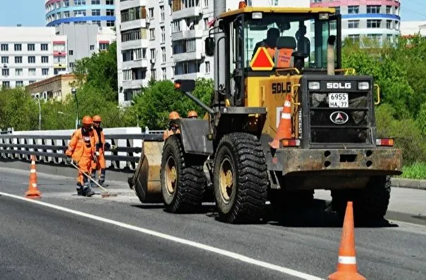 Более 2 тыс. нарушений выявили на дорожных стройках Москвы с начала года