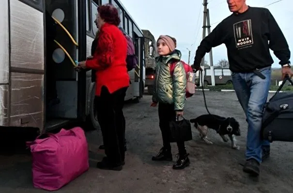 Первую  группу белгородцев, эвакуированных из приграничных районов, ждут в Подмосковье