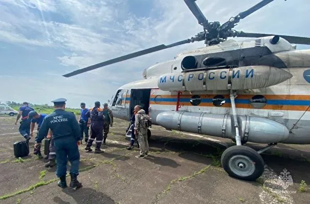 Две группировки спасателей направлены на поиски ребенка в тайге Приамурья