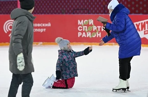 Более 1,3 тыс. катков будут работать в Москве зимой