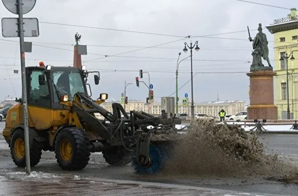 Аварийные бригады в Петербурге перешли на усиленный режим из-за потепления