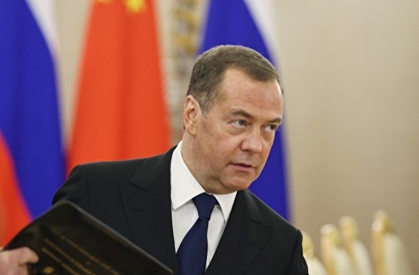 Медведев указал на возможный просчет Запада, полагающего что РФ не применит ТЯО