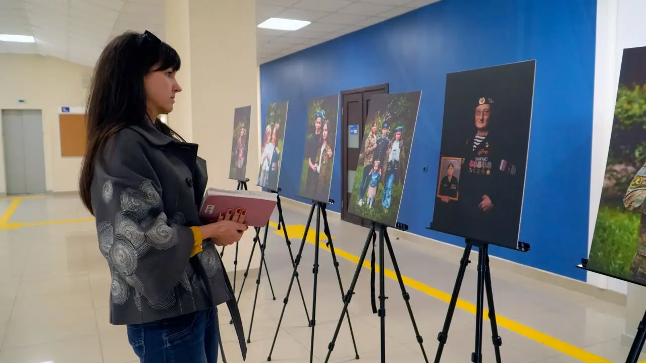 Патриотический форум в поддержку участников СВО открылся в СКФУ. © Управление по информации и связям с общественностью СКФУ. Илья Хачатурян.