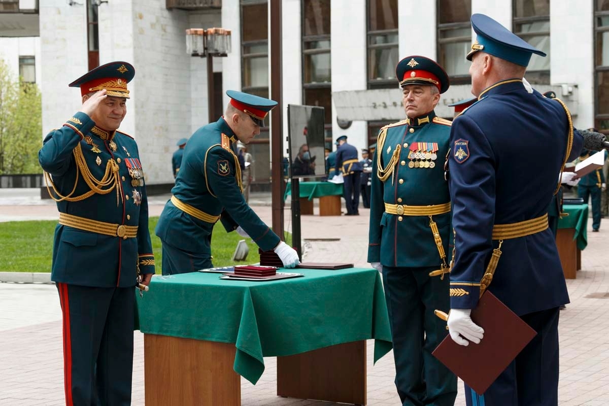 Войска штаба. Выпускникам военной Академии генерального штаба вс РФ. Академия генерального штаба вс РФ выпуск. Выпуск Академии ГШ вс РФ 2020. Выпускники Академии генерального штаба 2020.