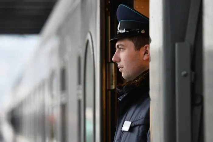 Пригородные ж/д перевозки и общественный транспорт получат господдержку