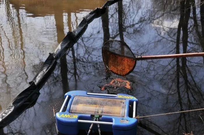 Более 12,5 тыс. кубов водно-топливной смеси собрали в районе разлива топлива под Норильском