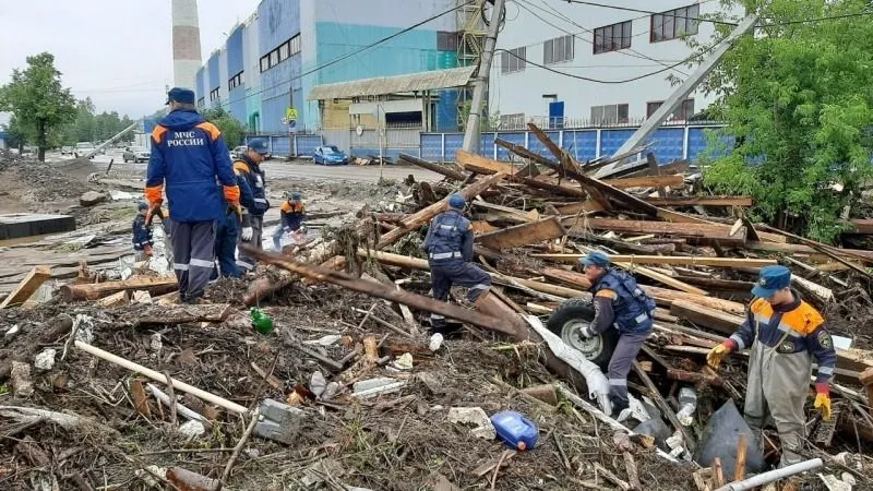 Более 57 тыс. кубометров воды откачано после паводка из зданий в Нижних Сергах