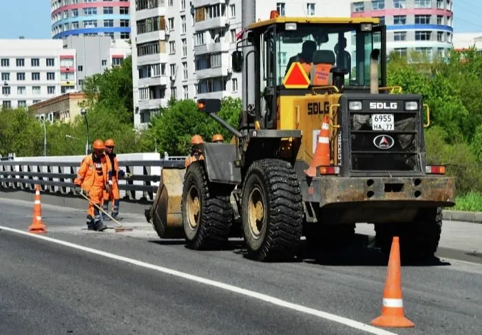 Томская область на треть увеличила план ремонта в 2021г автодорог региона