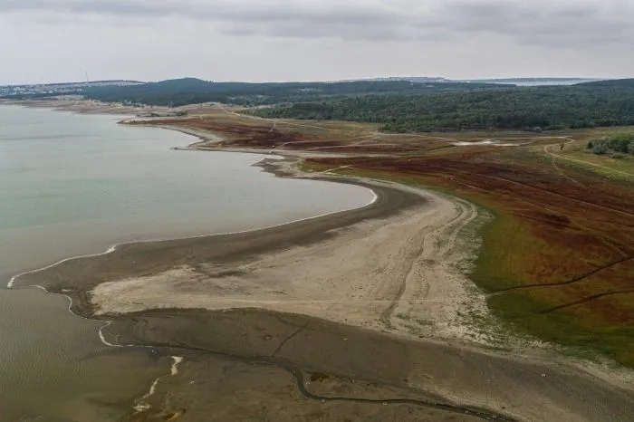 Графики подачи воды жителям столицы Крыма ужесточат из-за обмеления водохранилищ