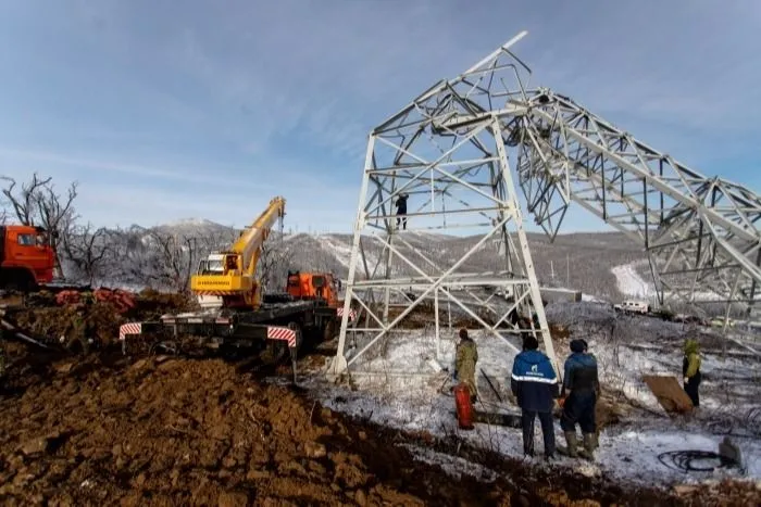 Дело о халатности возбуждено из-за энергоаварии после "ледяного дождя" во Владивостоке