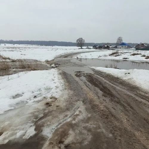 Паводок начался в Нижегородской области: затопило первый автомобильный мост