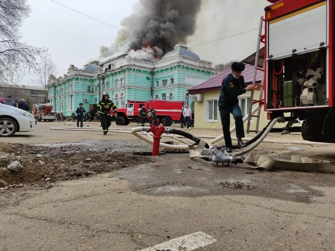 Власти Приамурья выделят средства на восстановление пострадавшего от пожара кардиоцентра