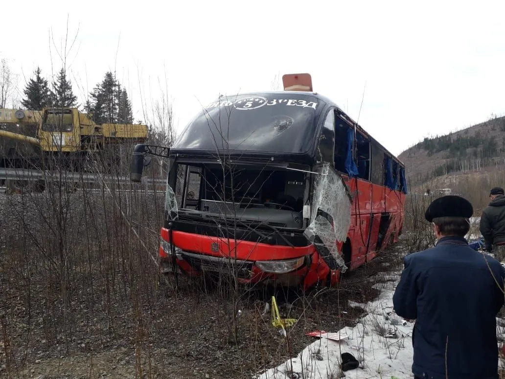 Уголовное дело возбуждено после аварии автобуса с тремя погибшими в Хабаровском крае