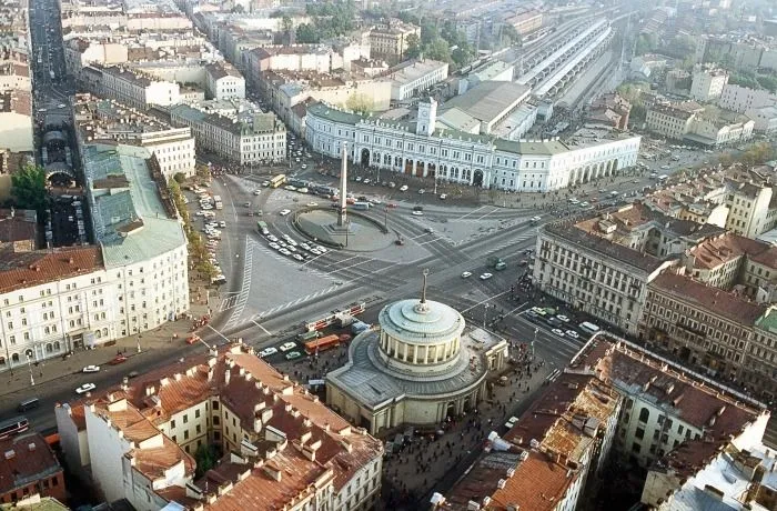 В Петербурге назвали улицы, где чаще всего нарушаются правила парковки