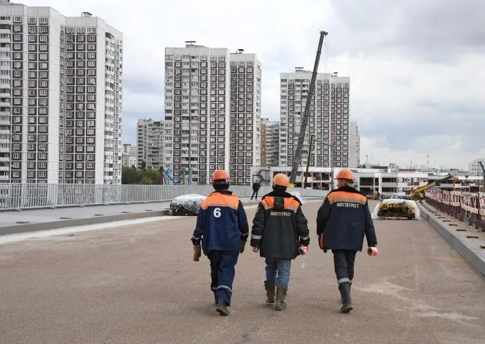 Почти сотню проектов межевания кварталов утвердили в Москве с начала года