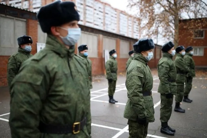 Почти две сотни призывников из Сибири, Урала и Поволжья пополнят Президентский полк