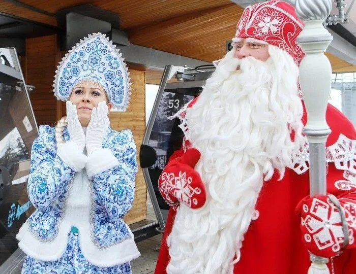 Тюменцы в новогодние праздники смогут побывать на уличных концертах с участием Деда Мороза и духового оркестра