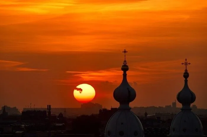 Москва крайне негативно относится к решению внести в Верховную Раду Украины законопроекта о запрете деятельности РПЦ