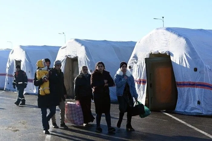 Более 15 тыс. беженцев с территория Донбасса пересекли границу в Ростовской области за сутки - погрануправление