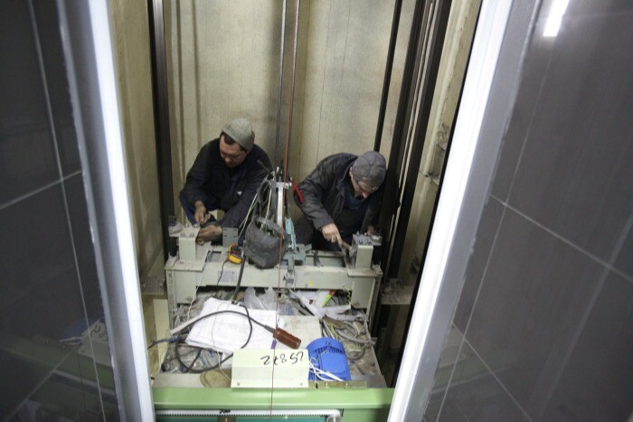 Более 1200 лифтов заменят в домах Волгоградской области в этом году