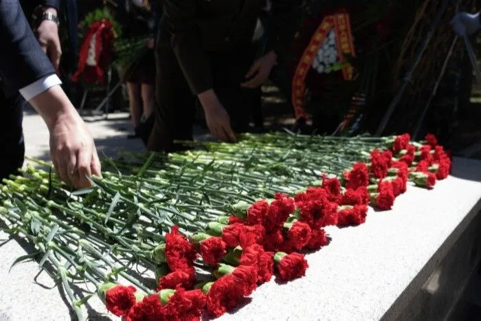 Церемонии возложения цветов, праздничные программы и концерты во дворах пройдут 9 мая в регионах Северо-Запада